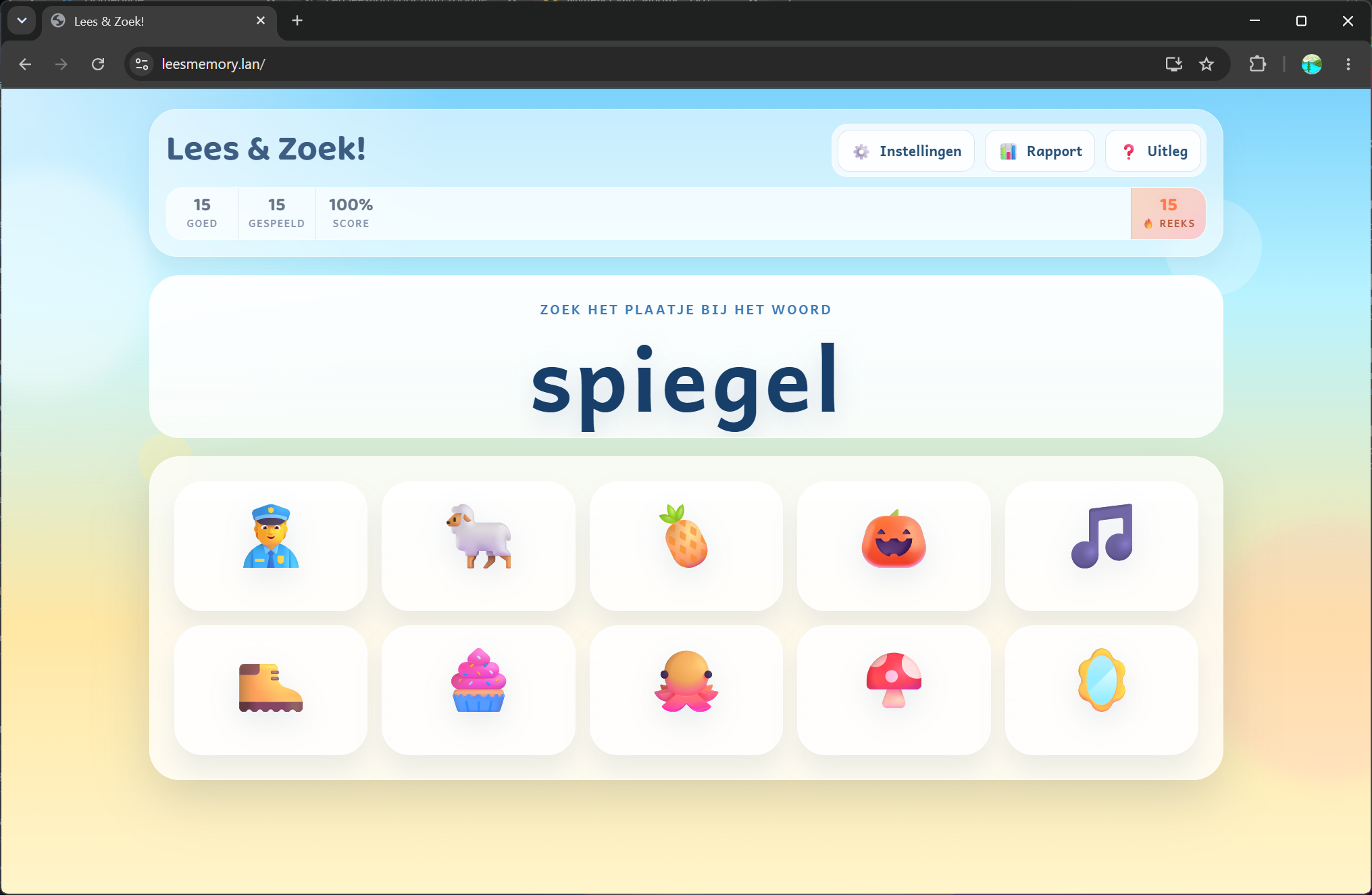 Het spelscherm van Lees & Zoek! met een groot woord en emoji-plaatjes