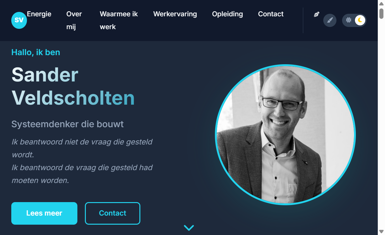 Homepage van sanderveldscholten.nl met navigatie, introductie, portret en contactknop